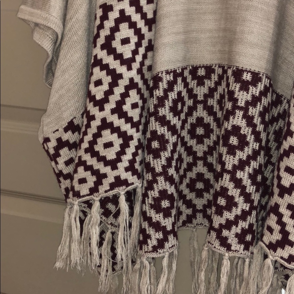 Cardigan - Picture 2 of 5